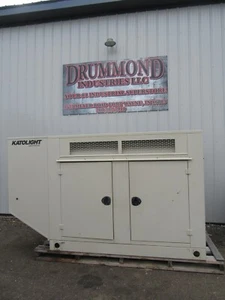 30 KW GENERATOR NATURAL GAS LP PROPANE KATOLIGHT 4.3 120/240 VOLT 1 PH 243 HRS - Picture 1 of 14