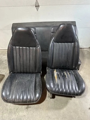 Dodge Ralleye 1972 asientos cargadores negro Plymouth Road Runner GTX Mopar R/T Ralley Foto 1 de 4