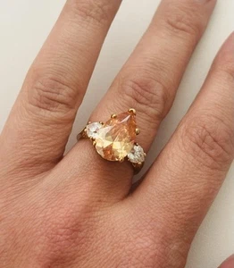 Gioielli moda firmati Seta. Anello tono oro con pietre zirconi citrini misura 6 - Foto 1 di 5