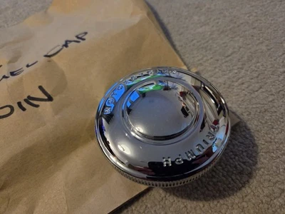 Triumph Bonneville Locking Fuel Cap - Image 1 of 2