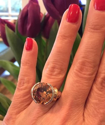 NUEVO "inspirado en el diseñador" Topacio Ámbar Circonita cúbica Anillo de Cóctel con 2 Tonos Detalle Talla 7 Foto 1 de 4