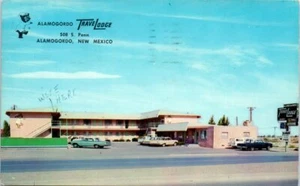 1960s New Mexico Postcard Alamogordo Travelodge Old Cars Sign Roadside Motel - Picture 1 of 2