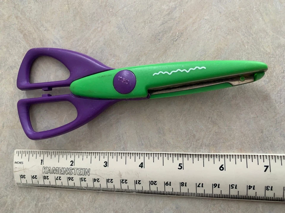 Tesoura design onda pequena para scrapbooking e artesanato em papel - Imagem 1 de 1