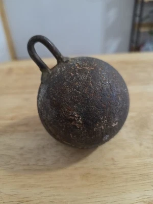 Antik über 4 3/4 Pfund Gusseisen Downrigger Gewicht 3,25" Durchmesser  - Bild 1 von 4