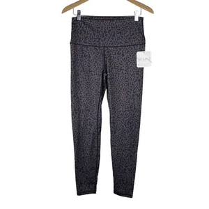 Yelete Leggings Large Activewear Printed Cropped Animal Print Athleisure NEW - Picture 1 of 10