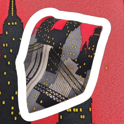 Corbata de colección Perry Ellis Portfolio novedad roja para hombre Empire State seda EE. UU. 56,5" Foto 1 de 4