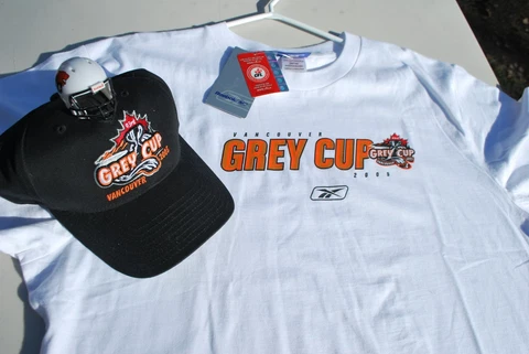 B.C. LIONS CFL GREY CUP 2005 SHIRT & HAT NWT REEBOK CFL RIDDELL HELMET ATTACHED Cover
