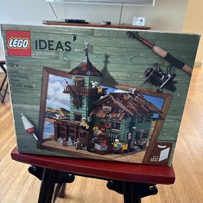 LEGO Ideas: Antigua tienda de pesca (21310) Foto 1 de 4