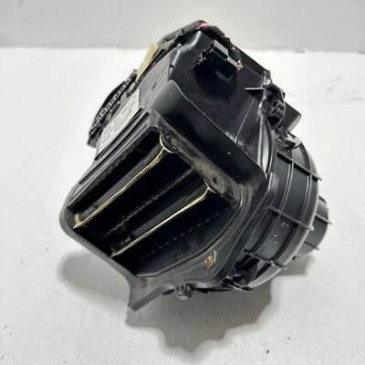 OEM HVAC A/C REAR LEFT HEATER BLOWER MOTOR FAN 2011-2016 BMW 535i F10 - Imagem 1 de 4
