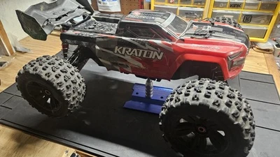 ARRMA Kraton 6s V5 4X4 RTR *BUEN ESTADO* Batería y cargador incluidos Foto 1 de 4