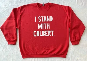 I Stand With Colbert Unisex Size 2XL Red Crewneck Fleece Pullover Sweatshirt - Picture 1 of 6