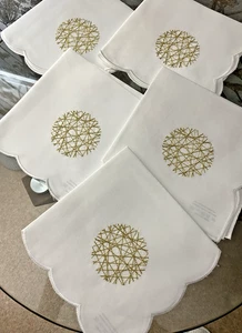 FIVE WHITE POLYESTER LARGE TABLE NAPKINS~15" x 15" GOLD EMBROIDERY~CHRISTMAS - Picture 1 of 2