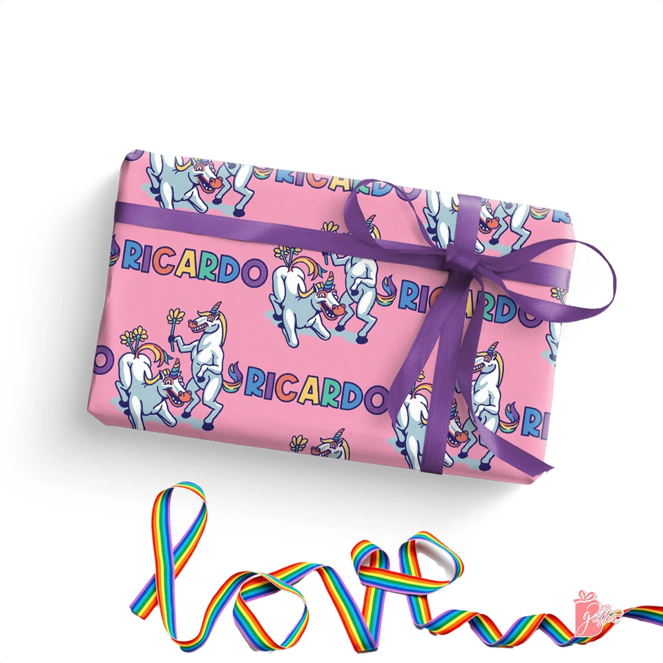 Nombre Papel de Envoltura Personalizado Orgullo Unicornios y Margaritas Envoltura de Regalo Foto 1 de 4