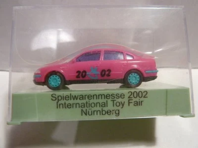 VW Passat 1/87 modello fiera Norimberga 2002 HO viola rosa limitato AWM MERCE... - Immagine 1 di 4