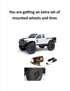 Axial SCX24 1/24 SCX24 Base Camp 4WD Rock Crawler White Extra Wheel & Tire Set - Picture 1 of 4