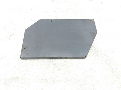 Panel de cubierta protectora lateral 15 Kubota RTV 900 Foto 1 de 4