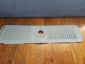 Faucet Splash Guard Silicone Sink Drip Pad Mat Drying Tray Bath Kitchen 23.5x5.5 - Picture 1 of 6
