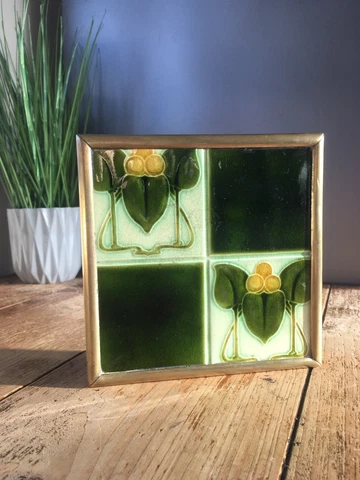 ART NOUVEAU QUARTERED STYLISED LEAF BRASS TILE TRIVET TEAPOT STAND NOT MINTON Cover