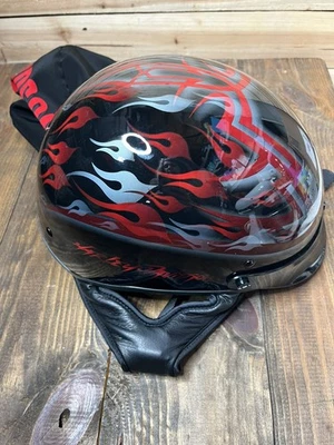 复古哈雷戴维森半头盔 - 尺寸:L - 黑色火焰 - 2004 年制造 — 第 1/4 张图片