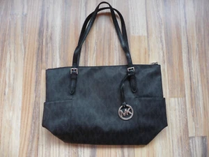 ! TOP ! Michael Kors Tasche Jet Set Item EW TZ Tote MK Signature Schwarz NP 190€ - Bild 1 von 19