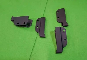 Vintage 1984 Mercedes-Benz 380SL : Bucket Seat Mounting Clips - Bild 1 von 4