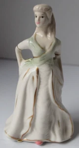 Young Victorian Lady Southern Belle Debutante Ceramic Porcelain Figurine Glazed - Picture 1 of 9