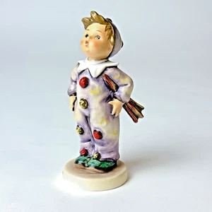 Goebel Hummel #328 “Carnaval” Niño En Disfraz De Payaso En Caja Estatuilla Alemania - Imagen 1 de 7