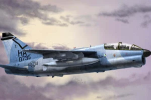Kit Modelo Hobby Boss 80347 A-7K Corsair II 1/48 - EE. UU. - Imagen 1 de 3