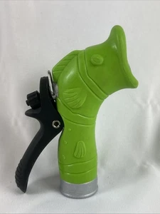Green Fish Spray Nozzle Garden Hose Attachment Lock On Spray - Picture 1 of 7