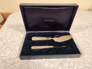 Vintage Tiffany & Co. Käsemesser-Set mit Sterling-Griff in Originalbox - Bild 1 von 17