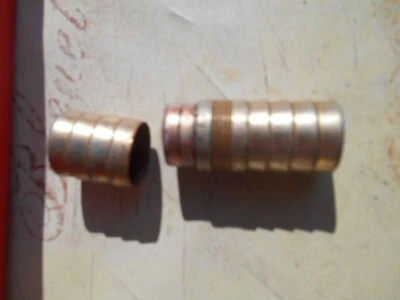 ancien métal années 50 rouge à lèvre rare ancien marque TRES BIEN PARIS - Photo 1/2