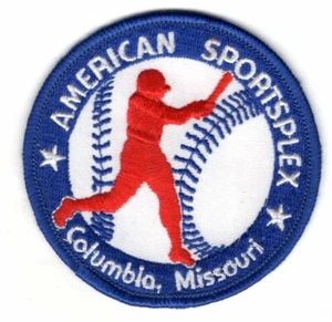 PARCHE BORDADO de béisbol AMERICAN SPORTSPLEX Columbia Missouri lote antiguo 3" - Imagen 1 de 1