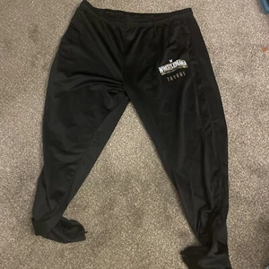 WWE WRESTLEMANIA 39 HOLLYWOOD TRYOUT AUTHENTIC 3X WORKOUT PANTS RARE FREE SHIP - Picture 1 of 6