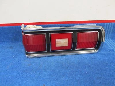 MERCURY MONTEGO LH 1974-76 MONTAJE DE LUZ TRASERA TIENE DAÑOS 416 Foto 1 de 4