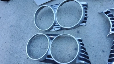 Biseles de faros originales Chevrolet Chevelle 1966 y El Camino  Foto 1 de 2