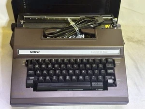 Vintage Brother Correct-O-Riter Electric Typewriter Brown Model 3800 W/Case &Box - Picture 1 of 6