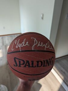 Clyde Drexler Signed Full Size NBA Basketball AUTO AUTOGRAPH Blazers