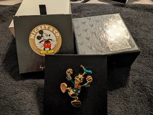 New Vtg Napier Mickey & Co Donald Duck Brooch Pin - Picture 1 of 5