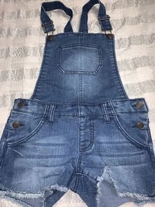 Girl sz Medium 7/8 Denim Blue Jean Shorts Bib Shortalls Overalls - Picture 1 of 4