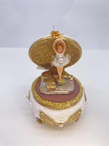 Goodwill Decoración Navidad Bailarina en caja de música Blanco 9,5 CM - NUEVO - Imagen 1 de 3