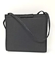 Borsa da sera o matrimonio in raso nero con manici neri satinati 5" chiusura a scatto - Foto 1 di 3