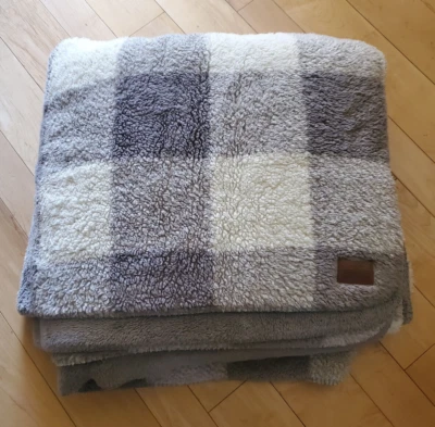 Pendleton Sherpa Soft Fleece Rob Roy Gray Size Q Blanket - Image 1 of 4