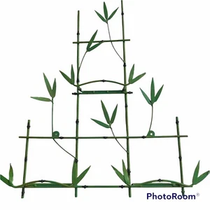 Vintage 1970 Green Metal Bamboo Leaf Display Rack Hollywood Regency 21x23x3” - Picture 1 of 5