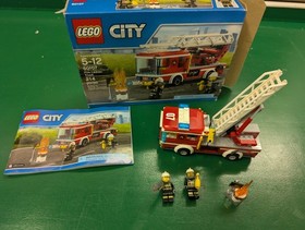 LEGO CITY: Fire Ladder Truck (60107)