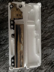 Tonkin Replicas 1/53 VOLVO 770 With 48’ Van Trailer Item: V770-C-VM-S1 - Picture 1 of 19