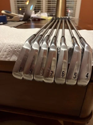 SRIXON ZX4 Forged 4-PW IRONS, STEELFIBER i90 Regular Flex Good Condition! - Image 1 of 4