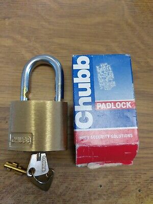 B-1K42    Chubb   Brass Padlock  With 2 Keys  • 89.50£