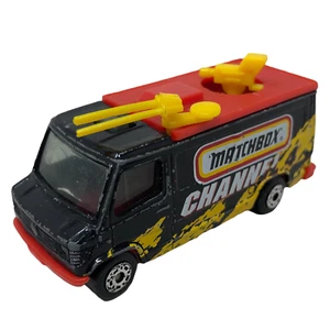 VTG Matchbox Mercedes-Benz Cable News Channel 4 Blk Truck Transporter 1:73 1989 - Picture 1 of 7