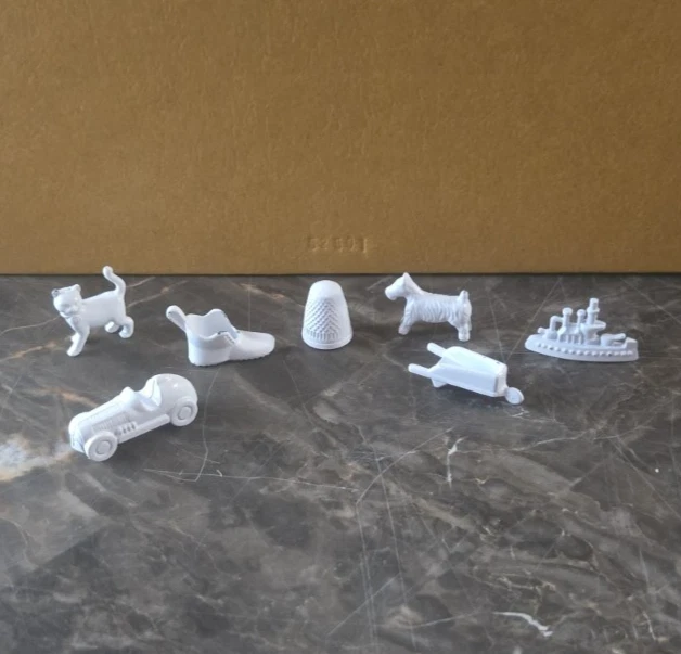 Монополия белое издание жетон изделия набор из 7 - Изображение 1 из 1