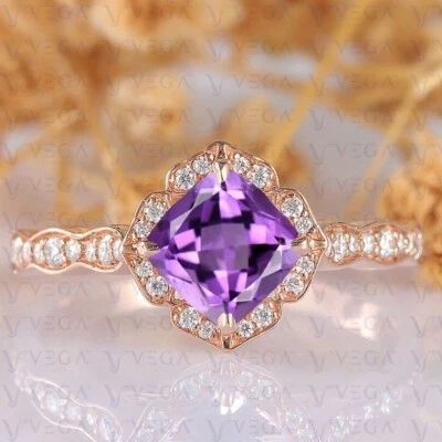 Alianza de oro rosa macizo de 14 quilates de amatista natural y diamantes de corte cojín de 3,00 quilates Foto 1 de 4